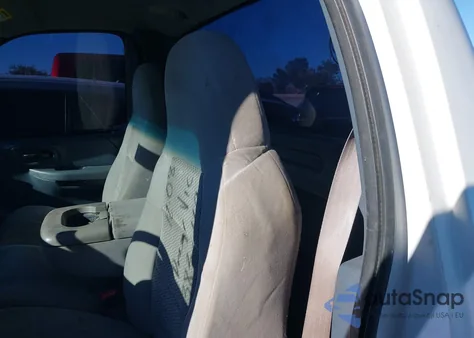 2004 Ford F-150 Heritage Xl/Xlt z USA, uszkodzony, nr VIN 2FTRF17214CA22283